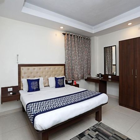 Oyo 680 Hotel Ranjana Heritage Lucknow Bagian luar foto