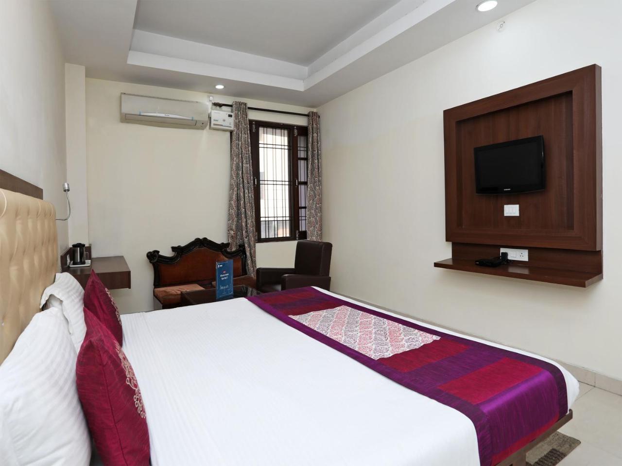 Oyo 680 Hotel Ranjana Heritage Lucknow Bagian luar foto