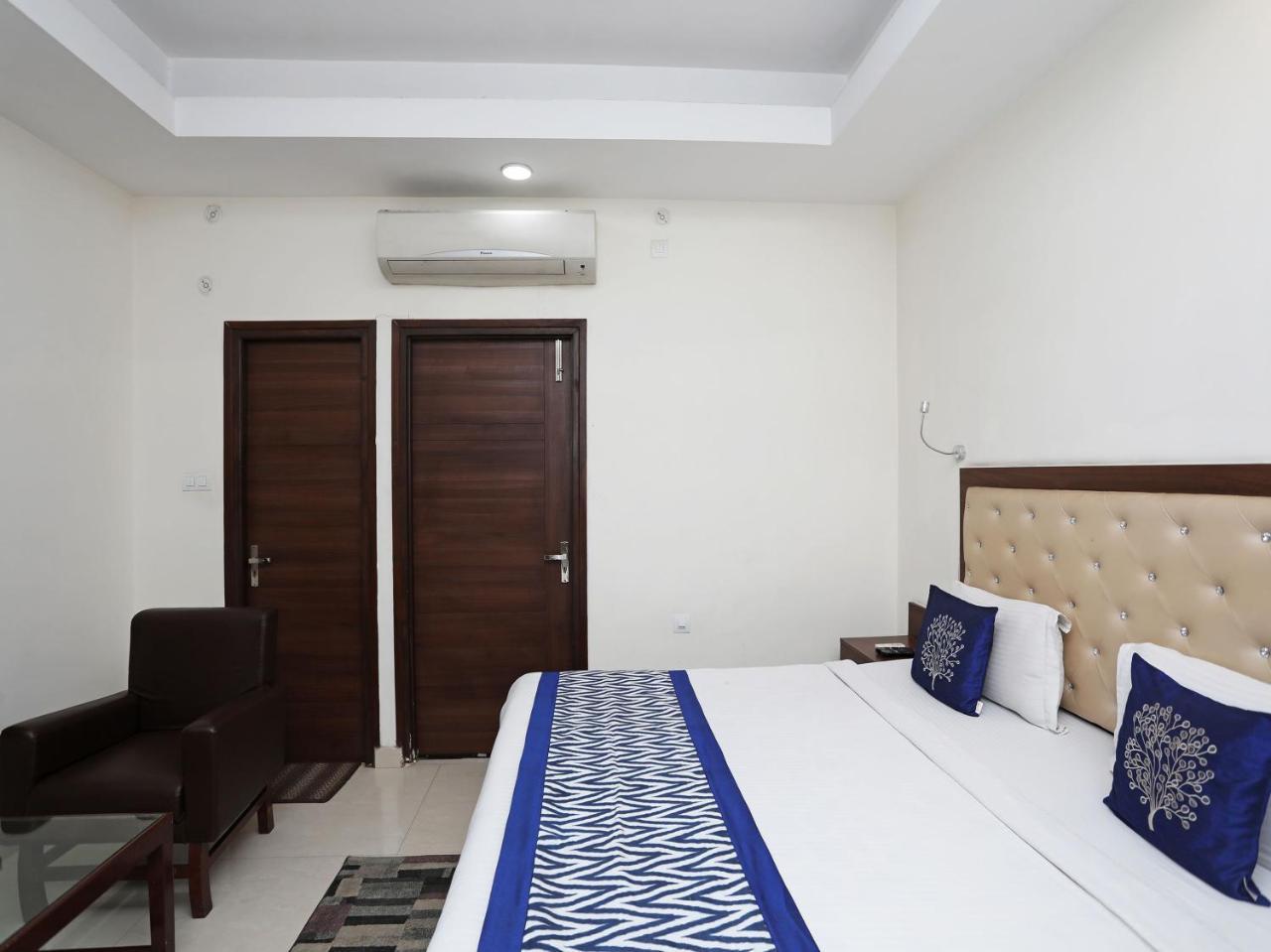 Oyo 680 Hotel Ranjana Heritage Lucknow Bagian luar foto