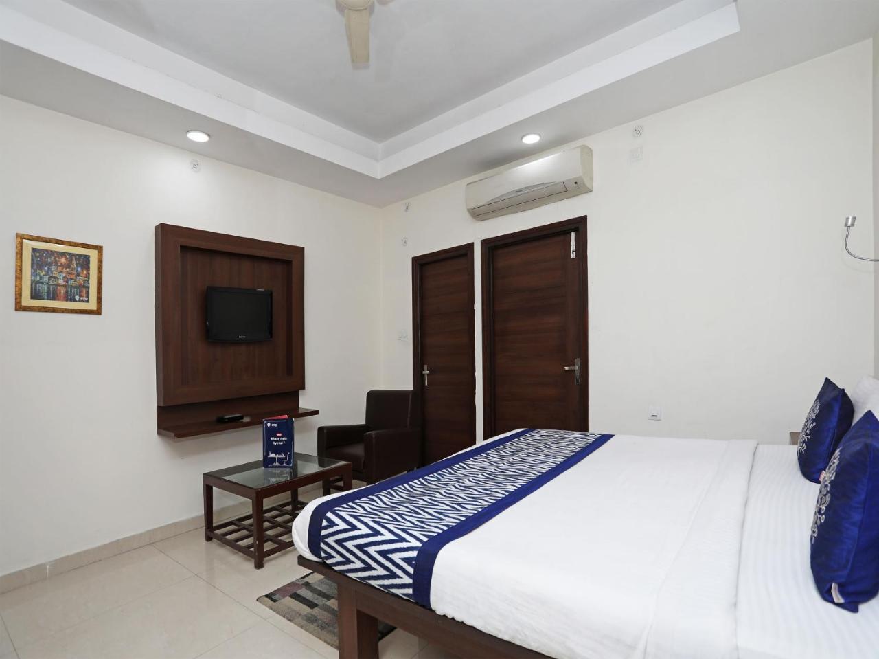 Oyo 680 Hotel Ranjana Heritage Lucknow Bagian luar foto