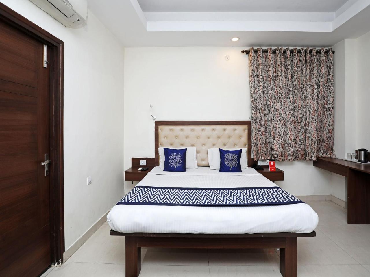 Oyo 680 Hotel Ranjana Heritage Lucknow Bagian luar foto