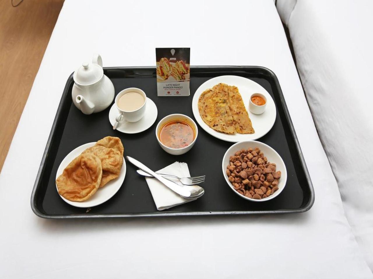 Oyo 680 Hotel Ranjana Heritage Lucknow Bagian luar foto